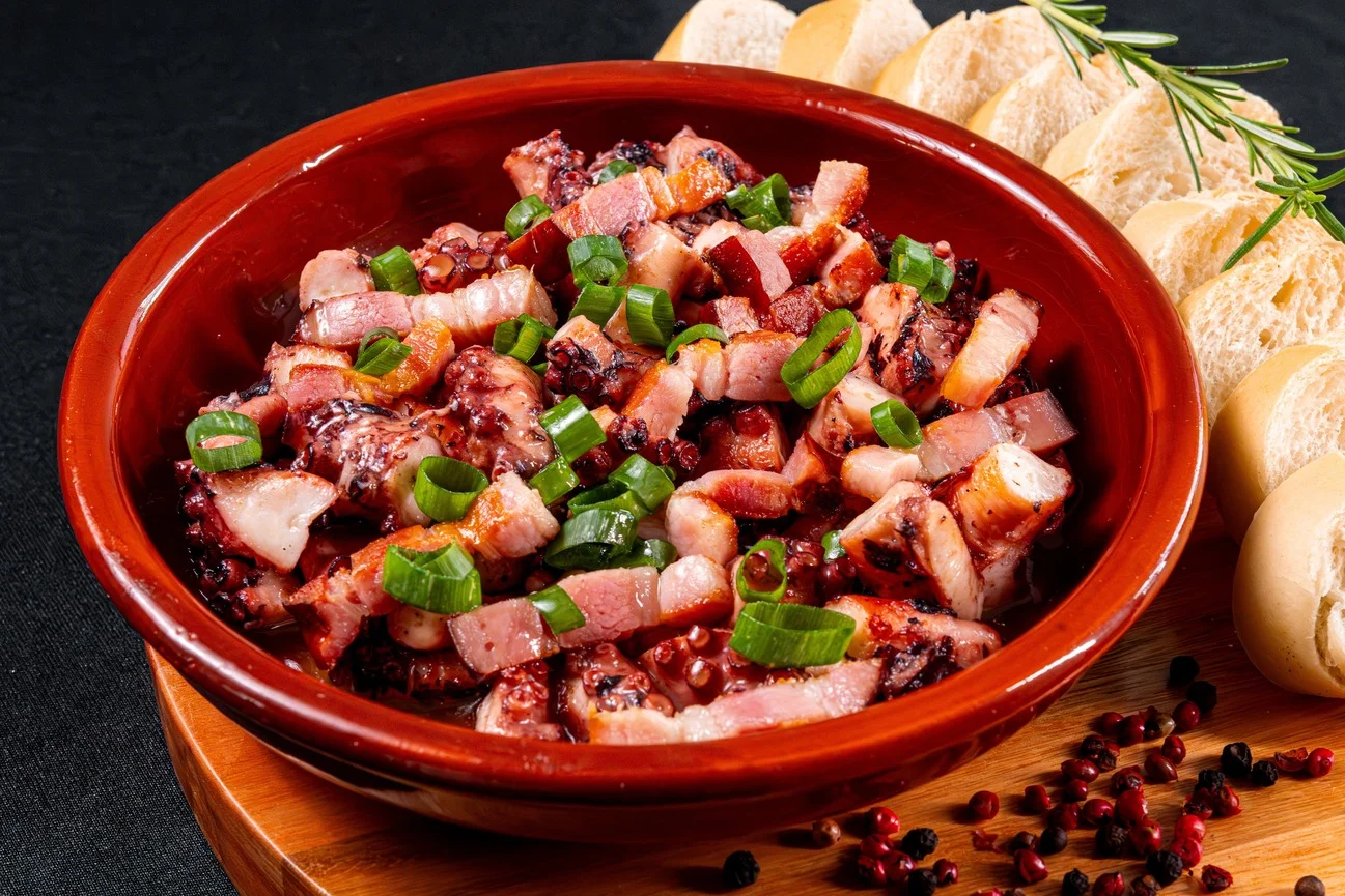 Prato com lula e bacon